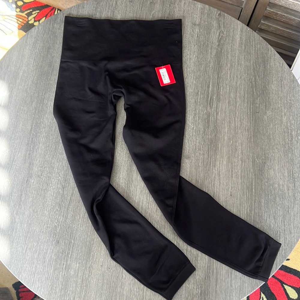 SPANX XL Women’s very black leggings
